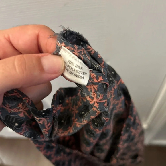 Perry Walker silk top size small - Picture 3 of 4